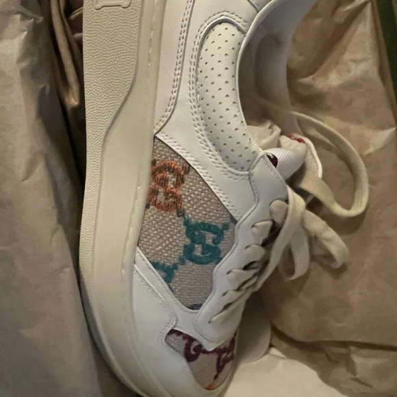Gucci White Sneakers with Multicolor Logo. BRAND NEW sz 41 - Picture 7 of 7
